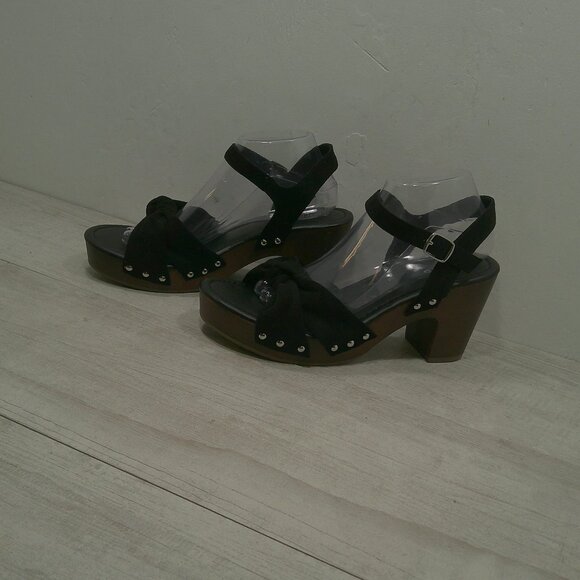 Torrid Black Bohemian Faux Suede & Faux Wood Knot Platform Block Heel Size 10 WW - Picture 12 of 14